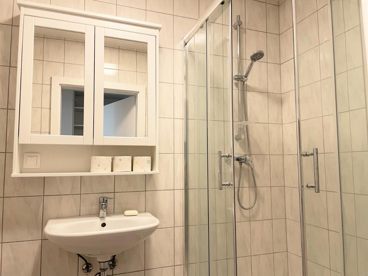 Holiday Suites Sankt Martin クラーゲンフルト エクステリア 写真