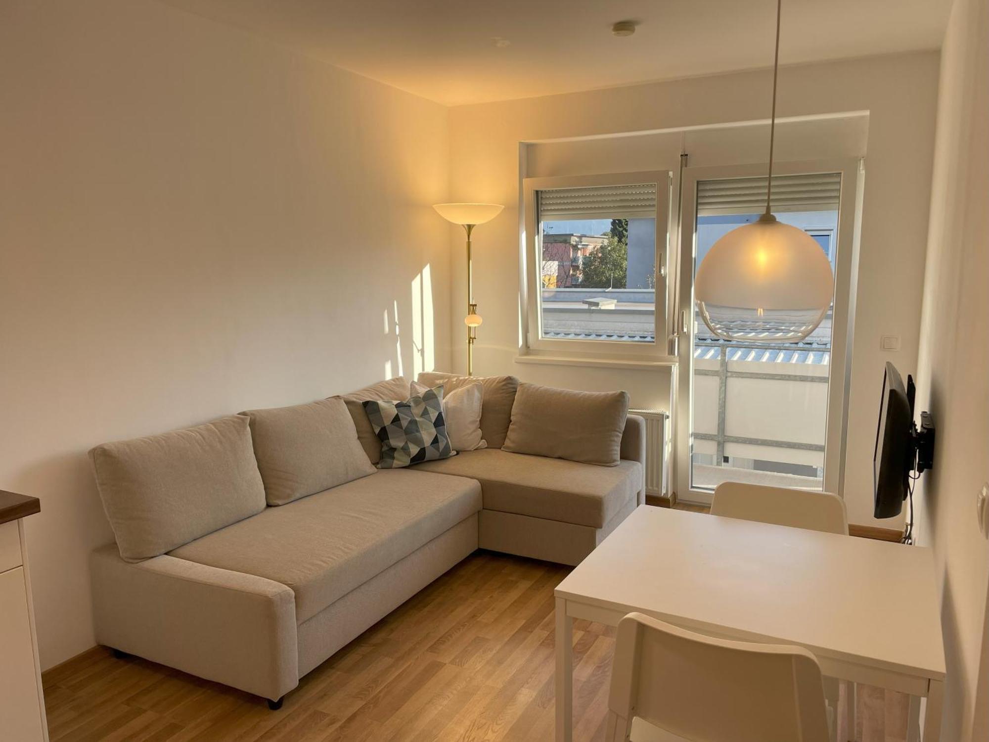 Holiday Suites Sankt Martin クラーゲンフルト エクステリア 写真